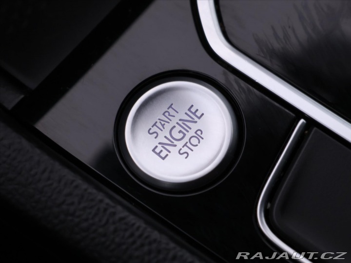 Volkswagen Passat 2,0 TDI 140kW DSG Eleganc 2020