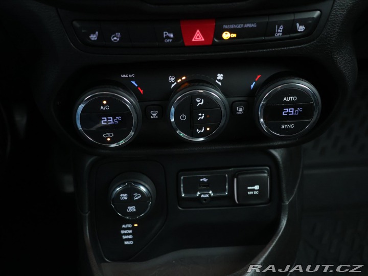 Jeep Renegade 2,0 MJT 103kW 4WD Limited 2015