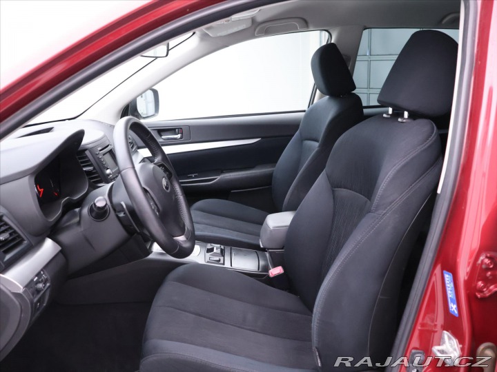 Subaru Outback 2,0 i 110kW 4x4 Auto CZ 1 2014