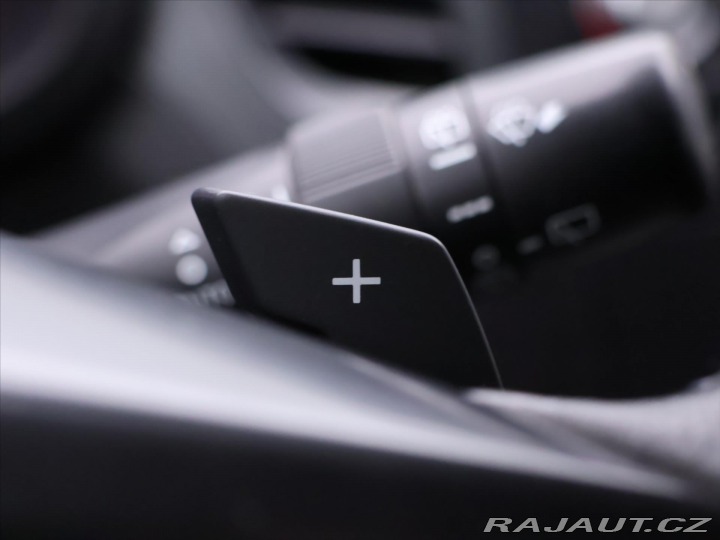 Subaru Outback 2,0 i 110kW 4x4 Auto CZ 1 2014