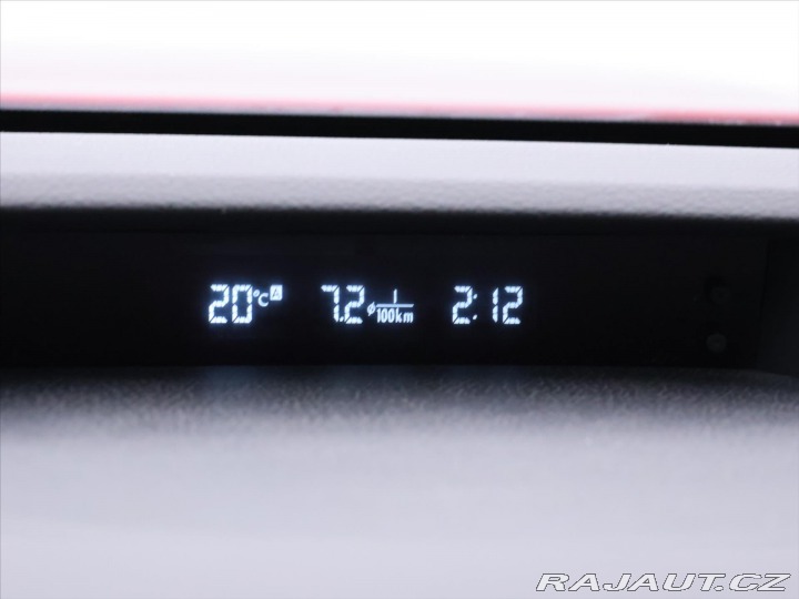 Subaru Outback 2,0 i 110kW 4x4 Auto CZ 1 2014