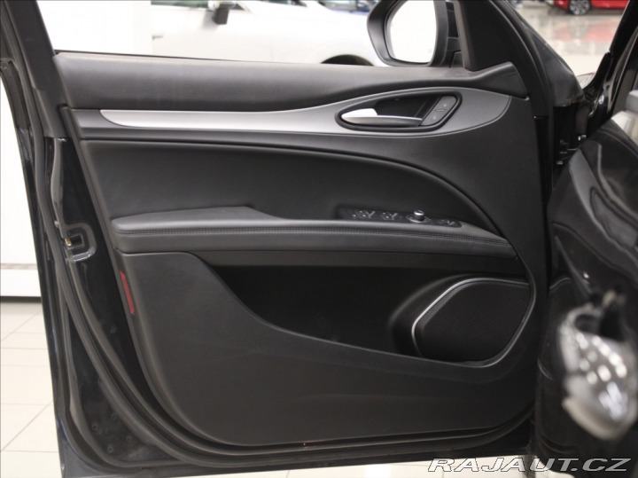 Alfa Romeo Stelvio 2,2 JTD 140kW Q4 Akční CE 2021