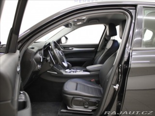 Alfa Romeo Stelvio 2,2 JTD 140kW Q4 Bezklíč 2021