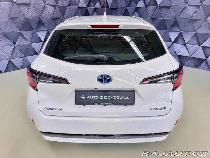 Toyota Corolla 1.8 HYBRID COMFORT, ACC, 2021