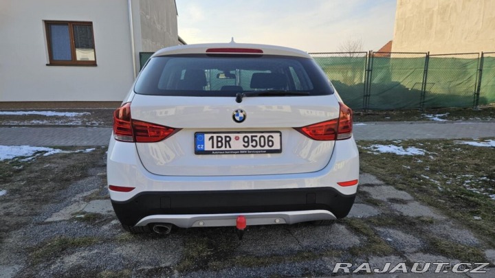 BMW X1 2,0 Sdrive 16D automat, 2015