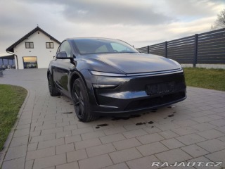 Tesla Model Y yuniper long range awd 2025