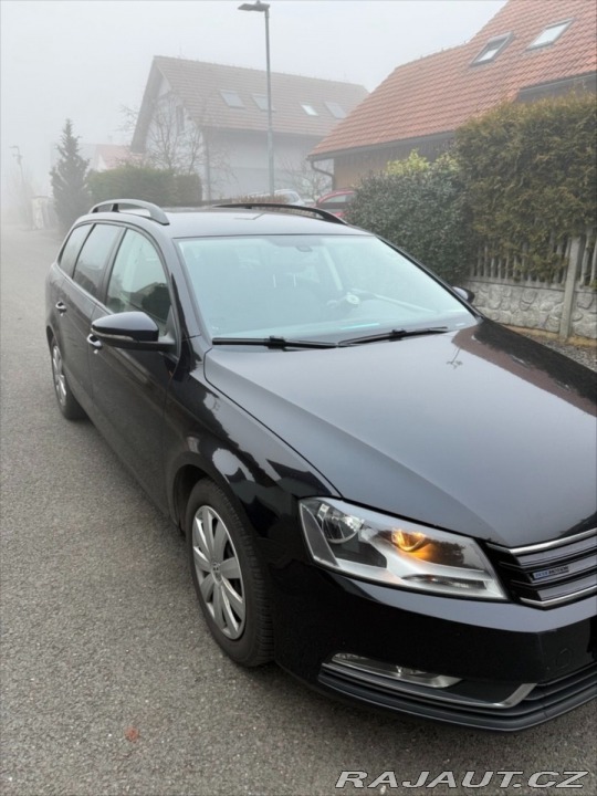 Volkswagen Passat Variant 1,6   TDI 77 kW 1 2014
