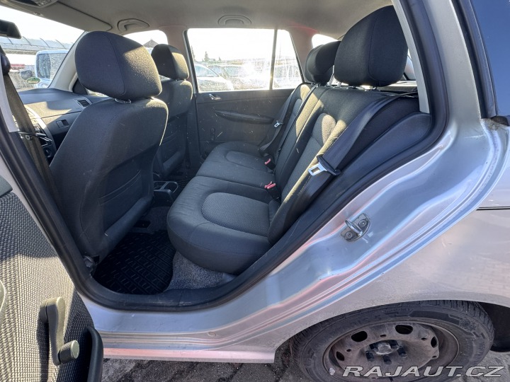 Škoda Fabia 1,4 55 KW STK AC KOLA KM 2005