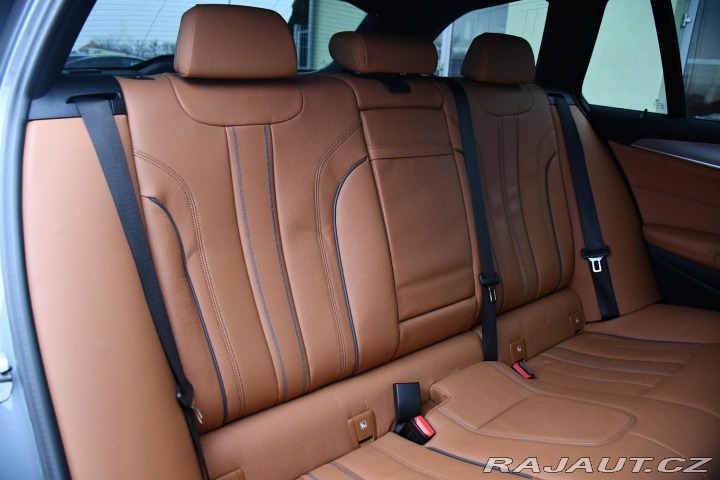 BMW 5 530d xDrive M-SPORT ČR 1. 2023