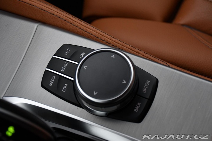 BMW 5 530d xDrive M-SPORT ČR 1. 2023