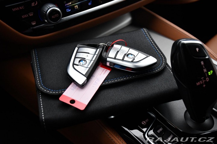BMW 5 530d xDrive M-SPORT ČR 1. 2023