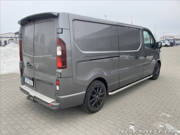 Opel Vivaro 1,6 DCi 107kw Long Tažné 2017