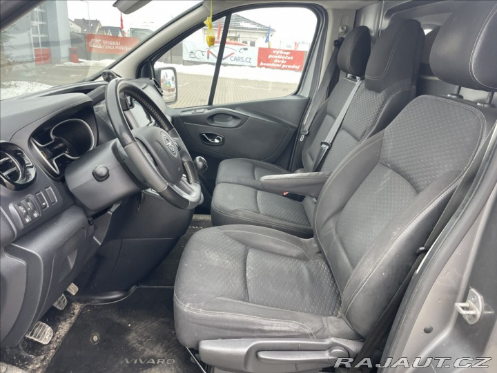 Opel Vivaro 1,6 DCi 107kw Long Tažné 2017