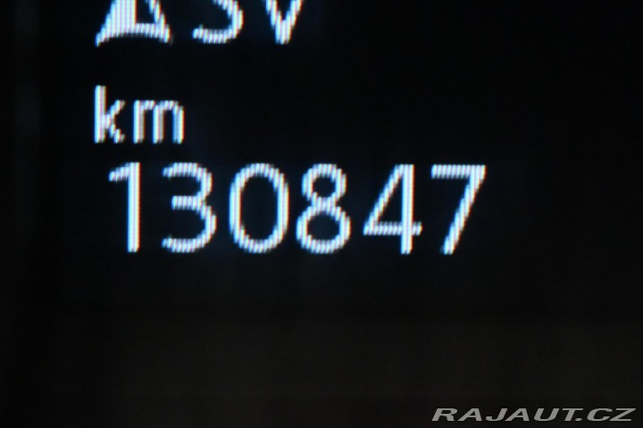 Volkswagen Passat 2,0 TDI 110 kW DSG Elegan 2023