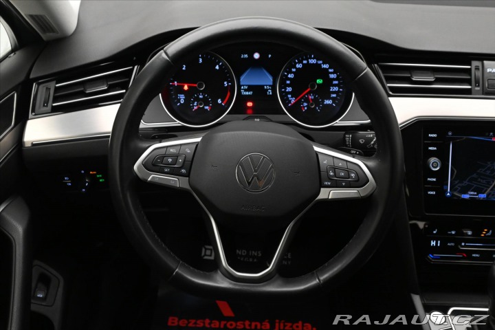 Volkswagen Passat 2,0 TDI 110 kW DSG Elegan 2023