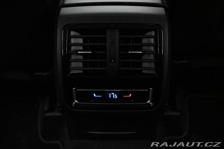 Volkswagen Passat 2,0 TDI 110 kW DSG Elegan 2023