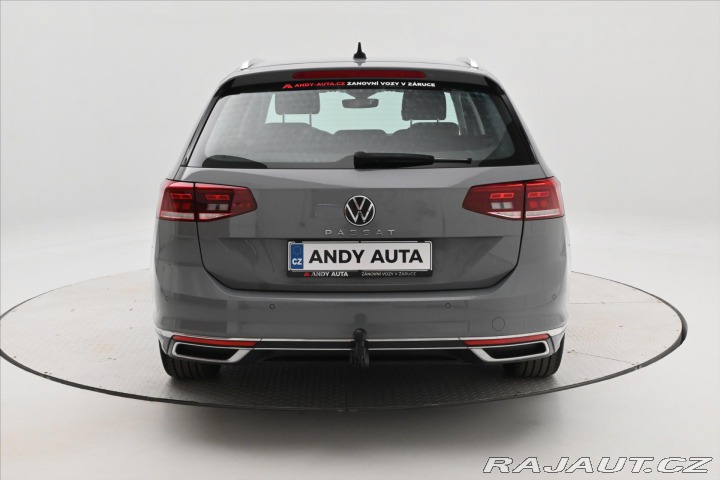Volkswagen Passat 2,0 TDI 110 kW DSG Elegan 2023