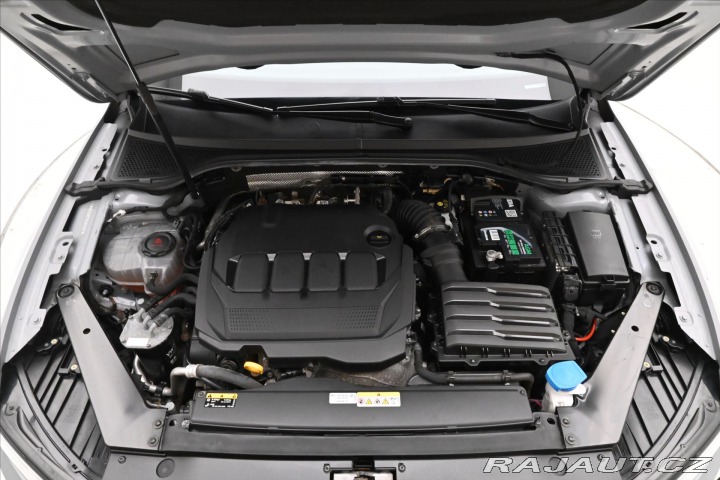 Volkswagen Passat 2,0 TDI 110 kW DSG Elegan 2023