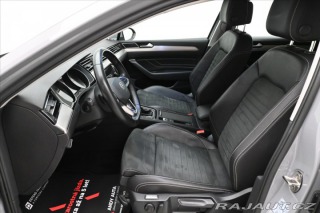 Volkswagen Passat 2,0 TDI 110 kW DSG Elegan 2023