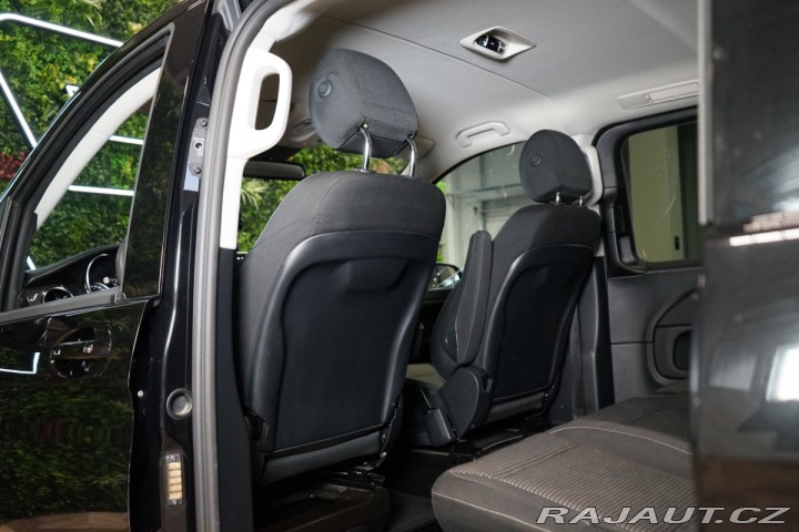 Mercedes-Benz V 220d*KAMERA*8-MÍST*TEMPOM 2021