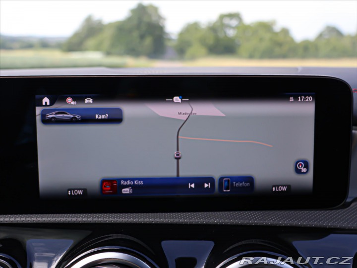 Mercedes-Benz CLA 1,4 200 AMG Premium 2025