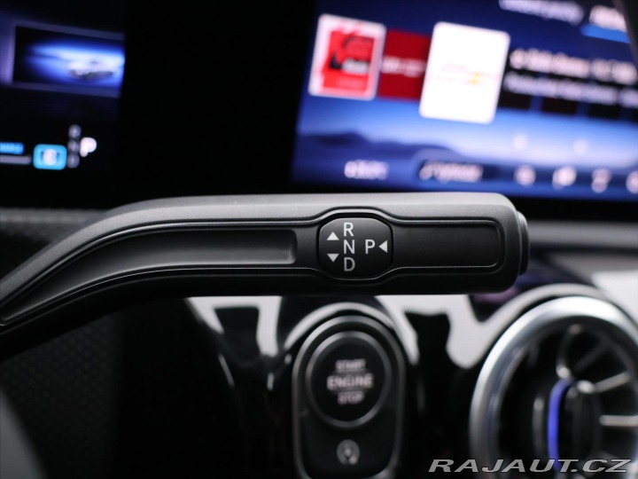 Mercedes-Benz CLA 1,4 200 AMG Premium 2025