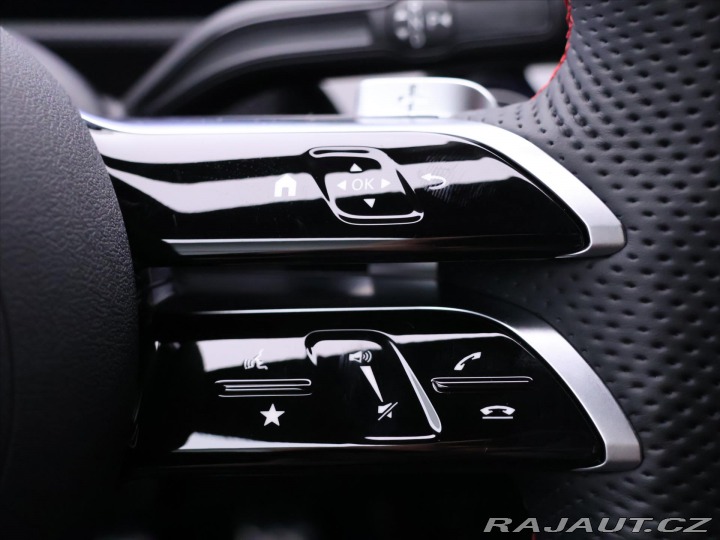 Mercedes-Benz CLA 1,4 200 AMG Premium 2025