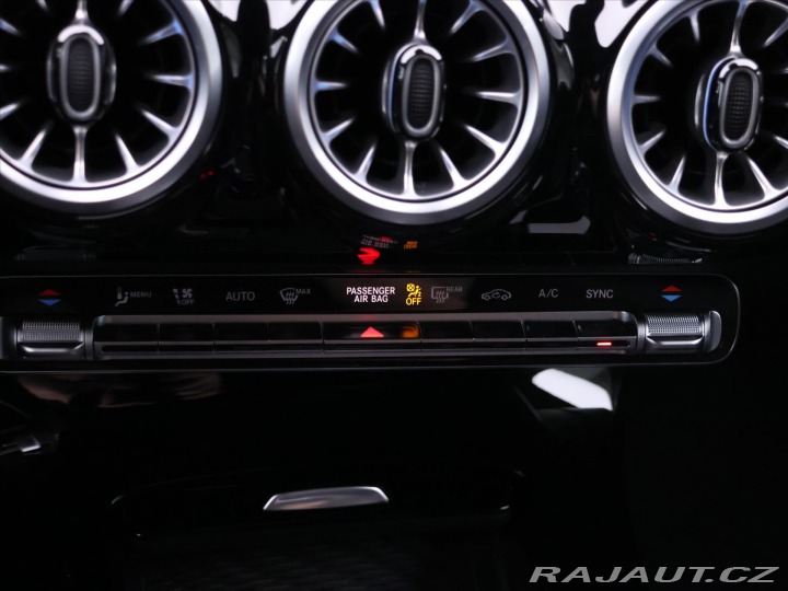 Mercedes-Benz CLA 1,4 200 AMG Premium 2025