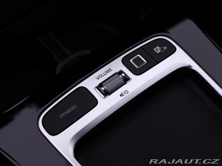 Mercedes-Benz CLA 1,4 200 AMG Premium 2025