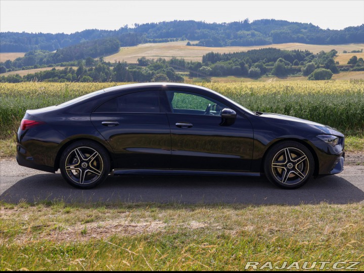 Mercedes-Benz CLA 1,4 200 AMG Premium 2025