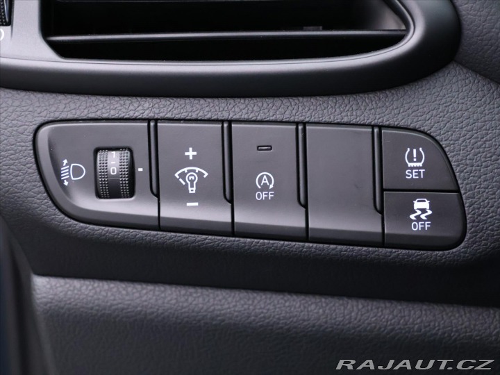 Hyundai i30 1,5 T-GDi 117kW Smart CZ 2022