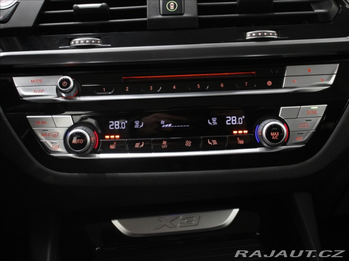 BMW X3 2,0 20xd xLine BEZKLÍČ HU 2020