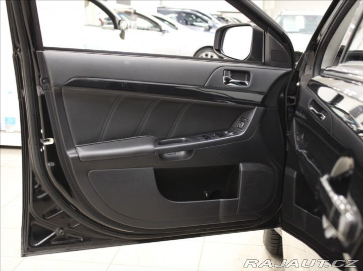 Mitsubishi Lancer 1,6 i 86kW 90 100km! 1.ma 2016