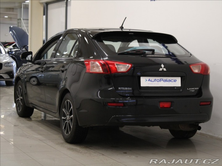 Mitsubishi Lancer 1,6 i 86kW 90 100km! 1.ma 2016