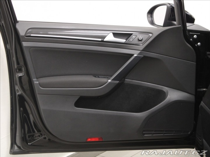 Volkswagen Golf 2,0 GTD 135kW DSG 2x Sady 2016