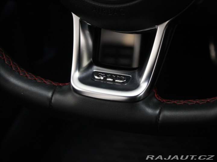 Volkswagen Golf 2,0 GTD 135kW DSG 2x Sady 2016