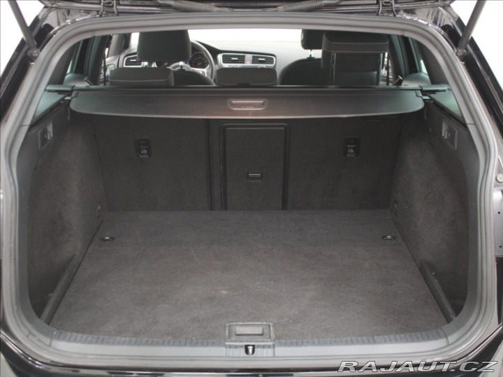 Volkswagen Golf 2,0 GTD 135kW DSG 2x Sady 2016