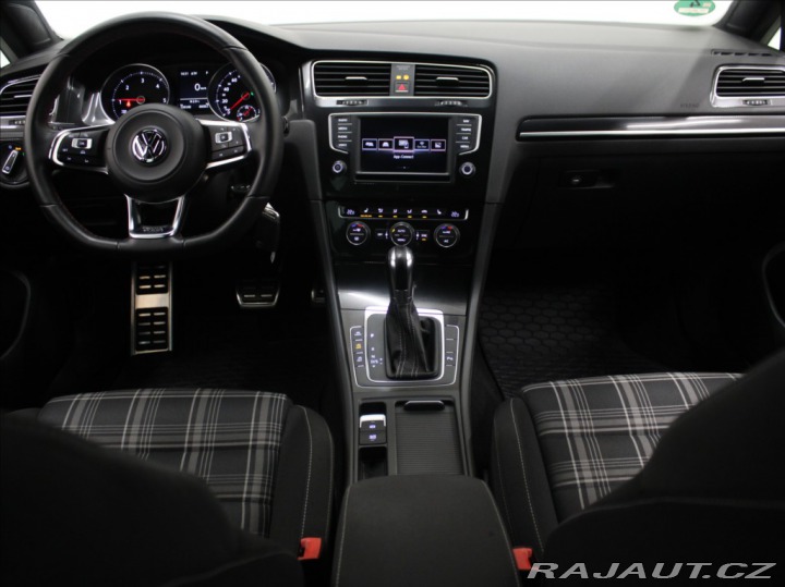 Volkswagen Golf 2,0 GTD 135kW DSG 2x Sady 2016