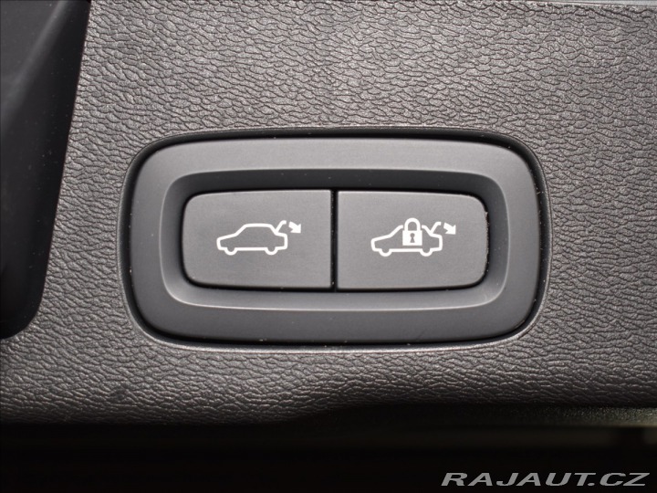 Volvo XC60 2,0 T6 AWD PLUS Black Edi 2024