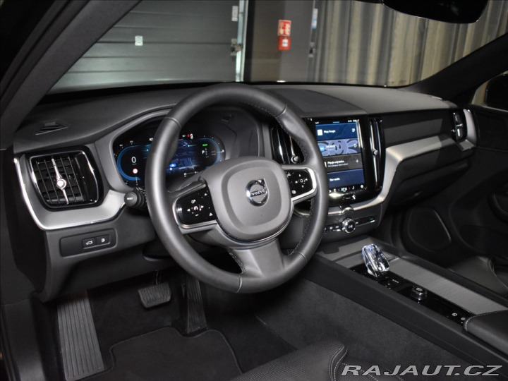 Volvo XC60 2,0 T6 AWD PLUS Black Edi 2024