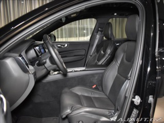 Volvo XC60 2,0 T6 AWD PLUS Black Edi 2024