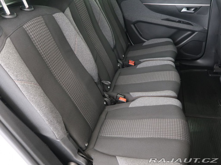 Peugeot 5008 1.2PureTech,CZ,1Maj,ALLUR 2019