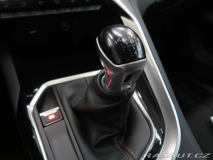 Peugeot 5008 1.2PureTech,CZ,1Maj,ALLUR 2019