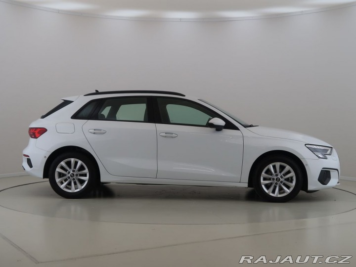 Audi A3 1.5TFSI,110kW,AT,SPORTBAC 2020