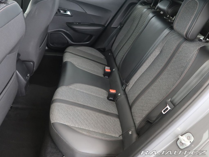 Peugeot 2008 1.2PureTech,74kW,Manuál,A 2024