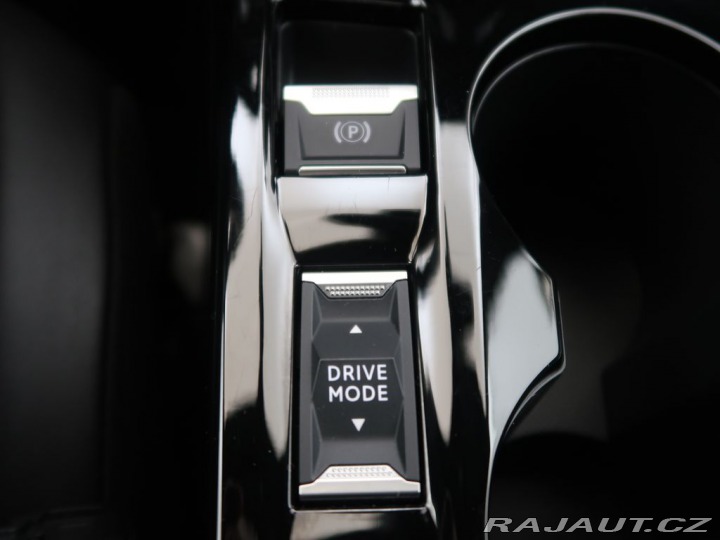 Peugeot 2008 1.2PureTech,74kW,Manuál,A 2024