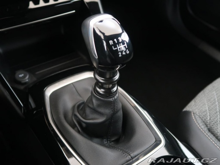 Peugeot 2008 1.2PureTech,74kW,Manuál,A 2024