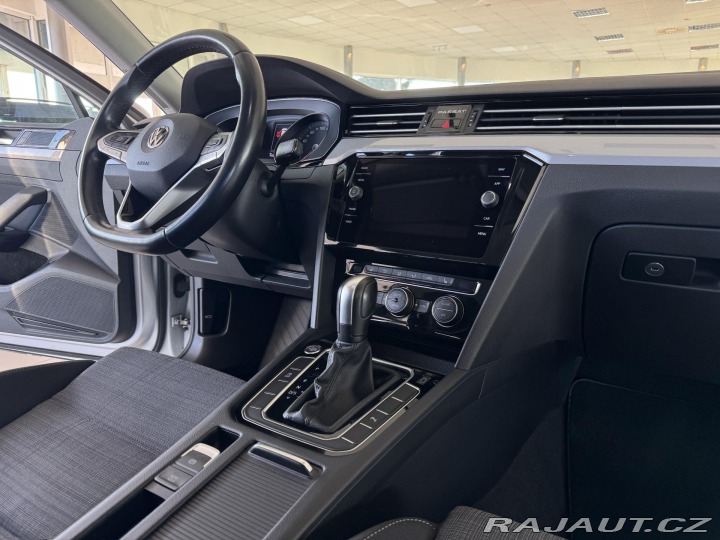 Volkswagen Passat 1,5TSI DSG*110kW*REZERVAC 2020