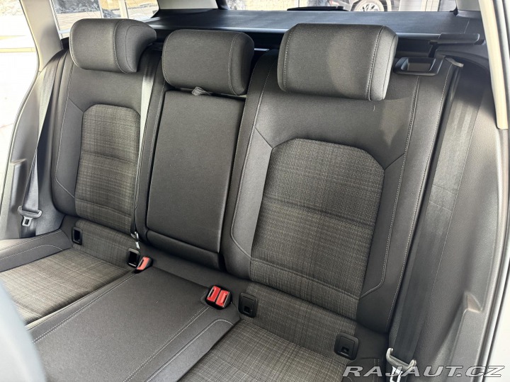 Volkswagen Passat 1,5TSI DSG*110kW*Navi*FAC 2020