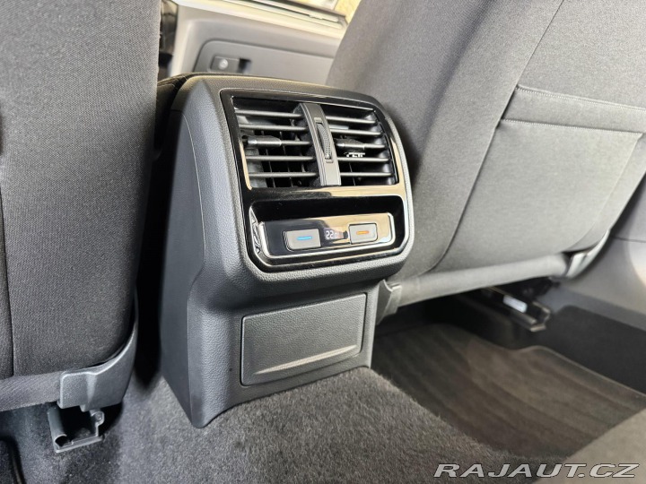 Volkswagen Passat 1,5TSI DSG*110kW*Navi*FAC 2020